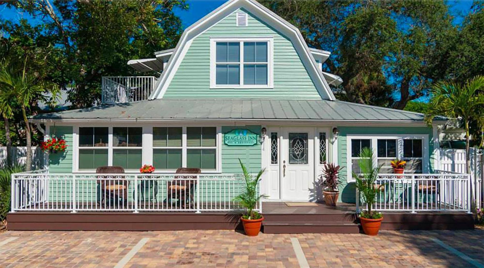 Seaglass Inn Bed And Breakfast Melbourne Beach Exterior photo